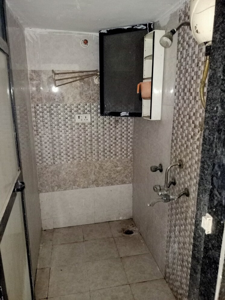 Bathroom, kasheli 1 Bedroom 555 Sq.Ft. Apartment In Kasheli Thane 8008209