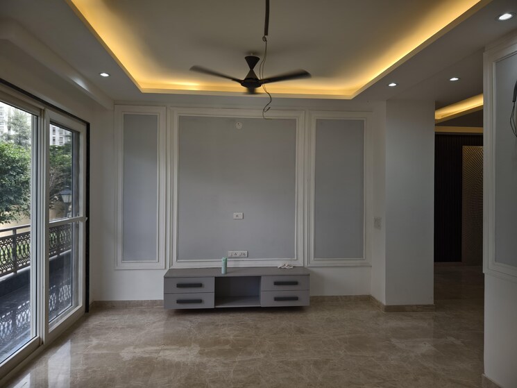 Living Room, emaar-marbella 3 Bedroom 2250 Sq.Ft. Builder Floor In Sector 66 Gurgaon 8008265