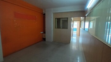 Room in  Office Space at Vyttila – for Rent