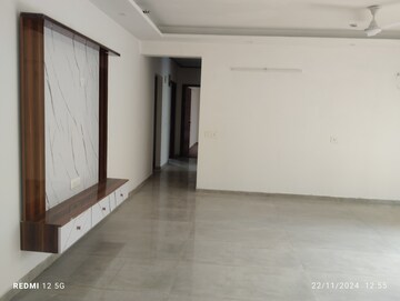 Room in 4 BHK Apartment at ATS Le Grandiose, Sector 150 – for Rent