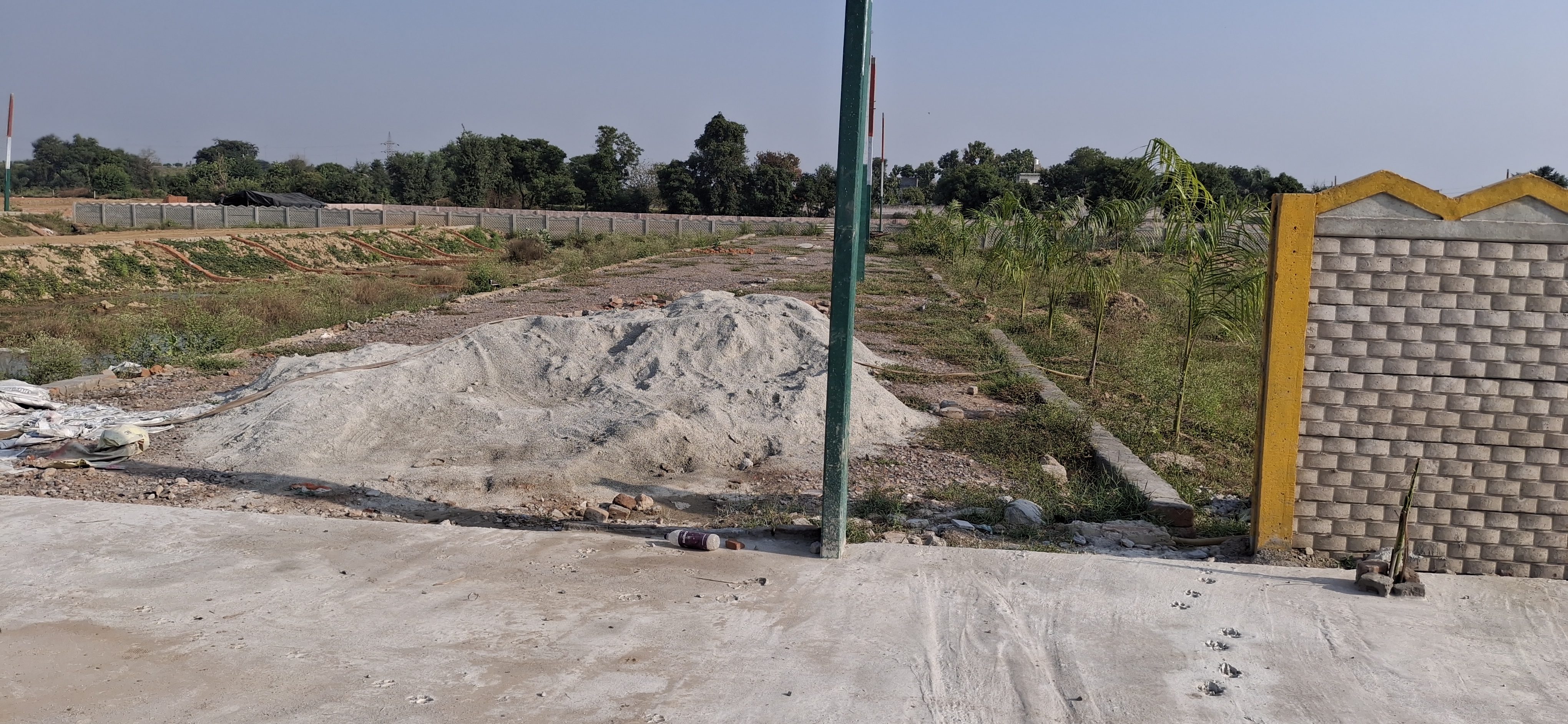 Plot For Sale in Mk Property 