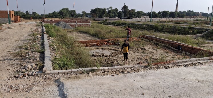 undefined, dhoom manikpur  50 Sq.Yd. Plot In Dhoom Manikpur Greater Noida 8008332