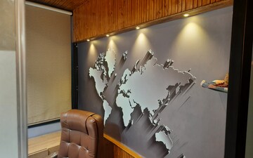 Office Space For Sale in Netaji Subhash Place