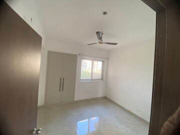 Room in 3 BHK Apartment at ATS Le Grandiose, Sector 150 – for Rent