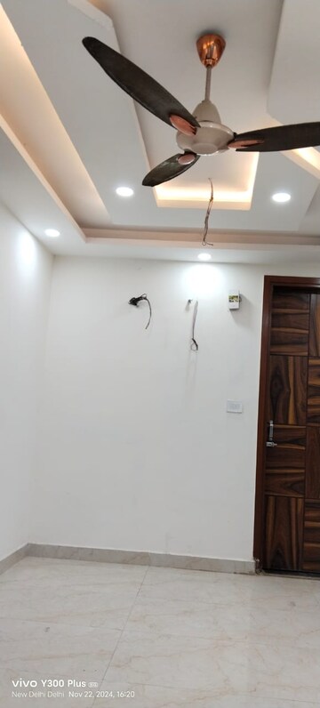 Furnished Amenities in 2 BHK Builder Floor at Govindpuri – for Sale