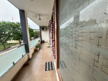 Balcony in 3 BHK Builder Floor at Sector 76 – for Rent