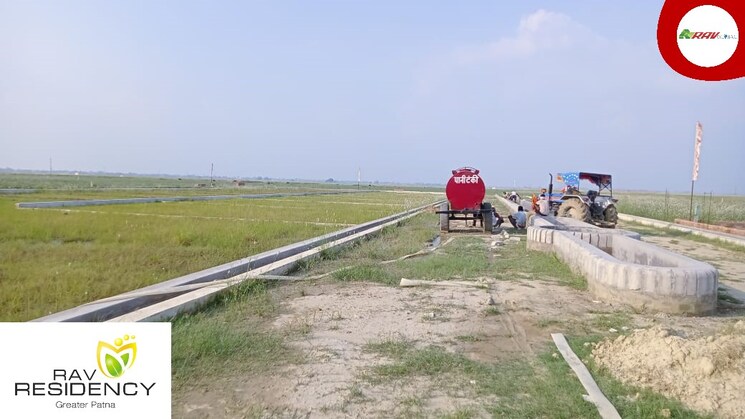 Garden, om-sai-garden  250 Sq.Yd. Plot In Chipiyana Buzurg Ghaziabad 8008558