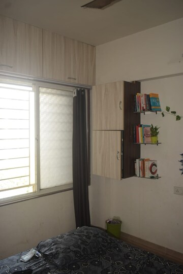 Room in 3 BHK Apartment at Venkatesh Graffiti, Keshav Nagar – for Rent