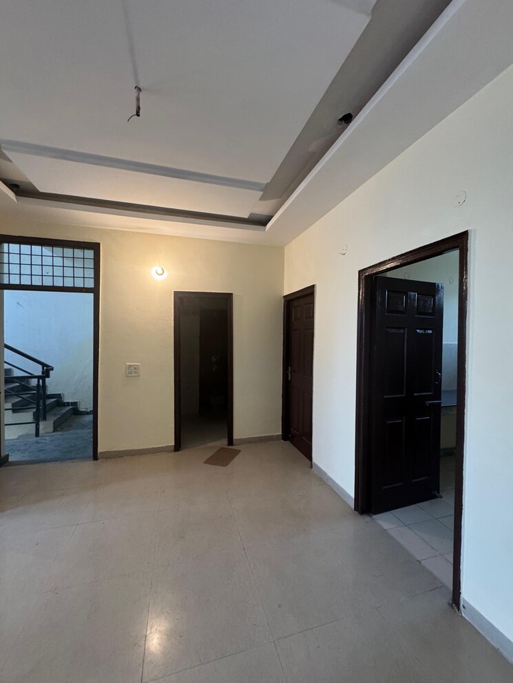 undefined, sector 117 3 Bedroom 200 Sq.Yd. Apartment In Sector 117 Mohali 8008596
