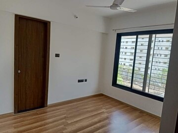 Room in 3 BHK Apartment at Unique K City, Keshav Nagar – for Rent