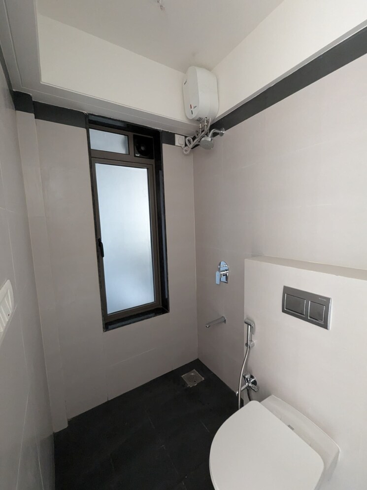 Bathroom, rustomjee-bella-phase-1 1 Bedroom 425 Sq.Ft. Apartment In Bhandup West Mumbai 8008700
