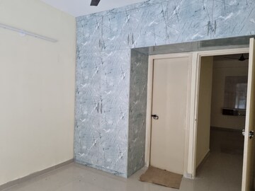 2 BHK Apartment For Rent in Pyramid Elite, Sector 86