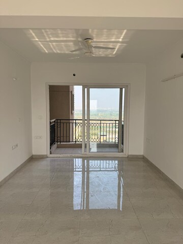 Room in 3 BHK Apartment at ATS Le Grandiose, Sector 150 – for Rent