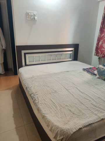 Bedroom in 3 BHK Apartment at Lalani Residency, Kavesar – for Rent