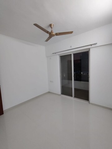 Room in 2 BHK Apartment at Nisarg Hill Crest, Ravet – for Rent