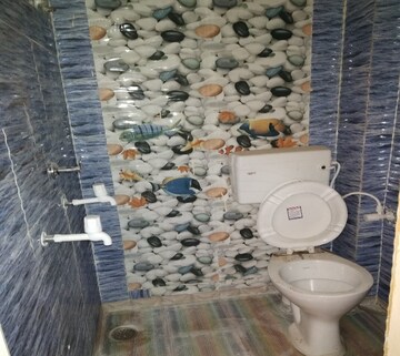Bathroom in 2 BHK Villa at Aliganj – for Rent