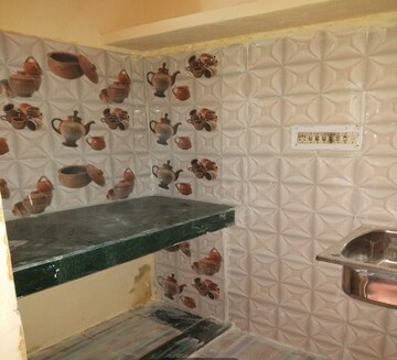 Furnished Amenities in 2 BHK Villa at Aliganj – for Rent