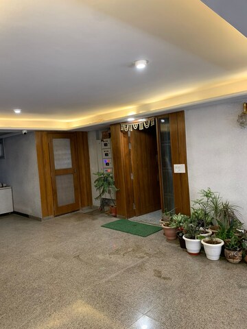 Living Room in 3 BHK Builder Floor at Ansal Sushant Lok I, Sector 43 – for Rent