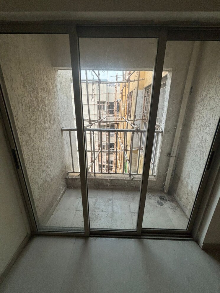 Balcony, lodha-palava-city-lakeshore-greens 1.5 Bedroom 820 Sq.Ft. Apartment In Dombivli East Thane 8009172