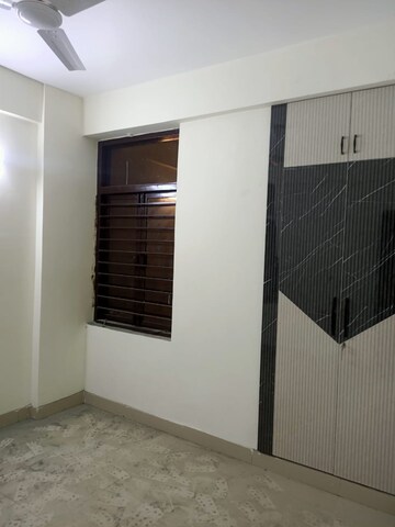 Room in 3 BHK Apartment at Amolik Sankalp, Sector 85 – for Rent