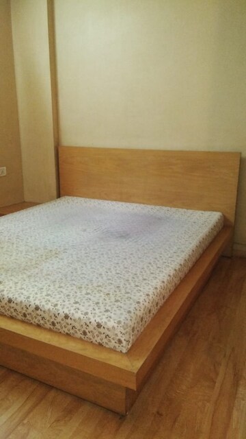 Bedroom in 1.5 BHK Apartment at Mantri Park, Goregaon East – for Rent