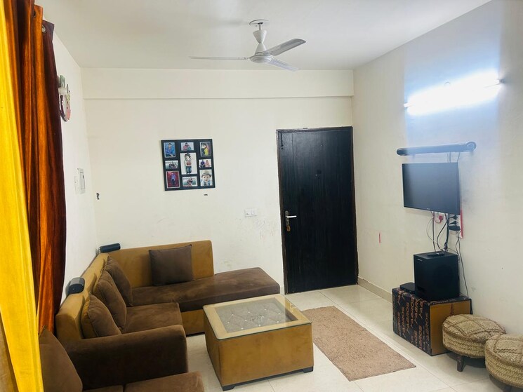 Living Room, signature-global-orchard-avenue 2 Bedroom 591 Sq.Ft. Apartment In Sector 93 Gurgaon 8009205