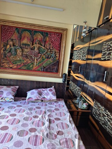 Bedroom in 4 BHK Apartment at Hiranandani Estate – for Rent