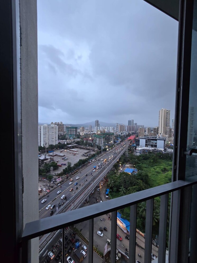 Balcony, oberoi-sky-city 3 Bedroom 1073 Sq.Ft. Apartment In Borivali East Mumbai 8009297