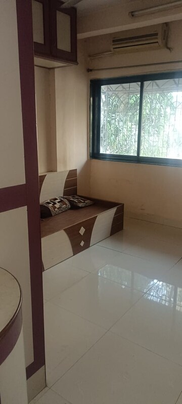 1 BHK Apartment For Rent in Thakur Village Kandivali East Mumbai  8009399