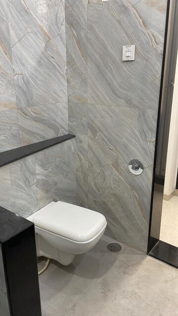 Bathroom in 1 BHK Independent House at Gomti Nagar – for Rent