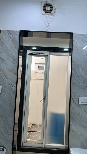 Building Lobby in 1 BHK Independent House at Gomti Nagar – for Rent