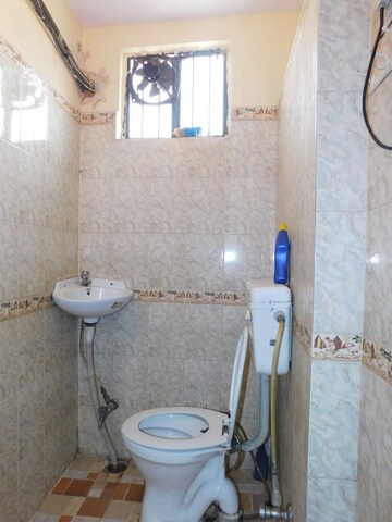Master Bedroom in 1 RK Builder Floor at Lajpat Nagar – for Rent