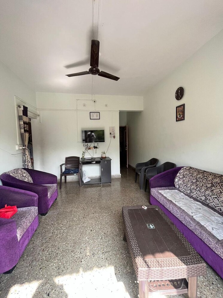 Living Room, mantri-park-i-and-ii 1 Bedroom 600 Sq.Ft. Apartment In Kothrud Pune 8009476