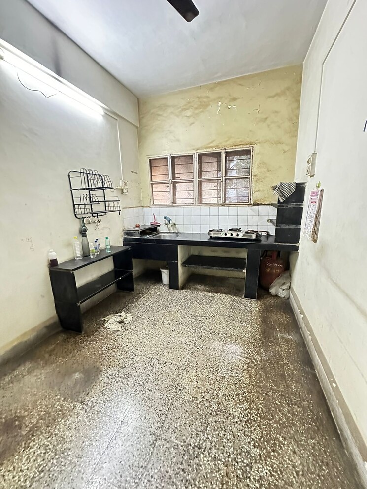 Kitchen, mantri-park-i-and-ii 1 Bedroom 600 Sq.Ft. Apartment In Kothrud Pune 8009476