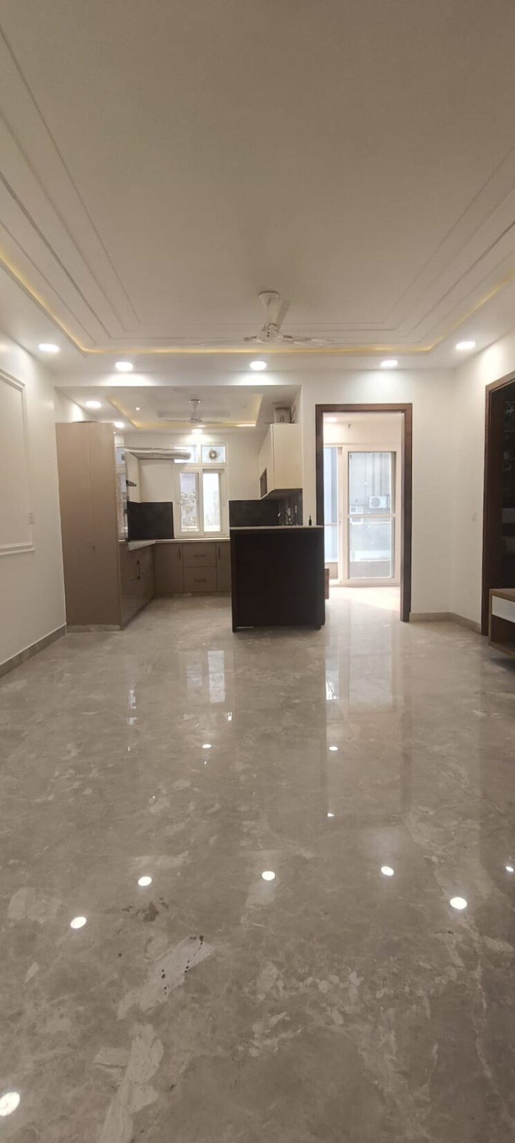 Kitchen, janakpuri 3.5 Bedroom 1350 Sq.Ft. Apartment In Janakpuri Delhi 8009489