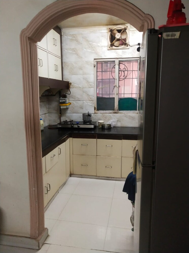 Kitchen, jal-vayu-vihar-noida 3 Bedroom 1050 Sq.Ft. Apartment In Sector 21 Noida 8009553