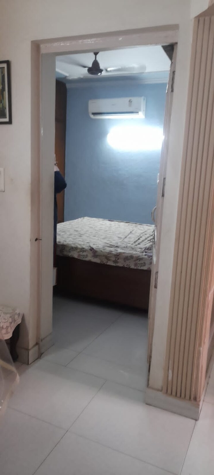 Bedroom, jal-vayu-vihar-noida 3 Bedroom 1050 Sq.Ft. Apartment In Sector 21 Noida 8009553