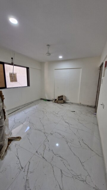 Room in 1 BHK Apartment at Bandra West – for Rent