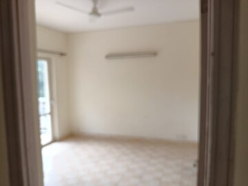 Bathroom in 3.5 BHK Apartment at BPTP Princess Park, Sector 86 – for Rent