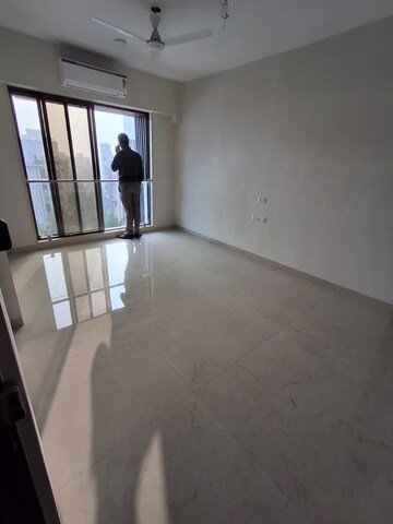 Living Room in 2 BHK Apartment at Chembur – for Rent
