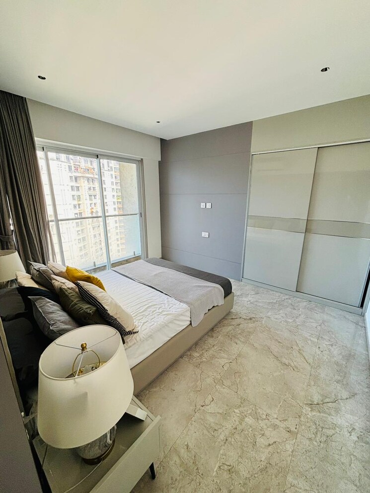 Living Room, neelkanth-lake-view 4 Bedroom 1808 Sq.Ft. Apartment In Pokhran Road No Two Thane 8009638