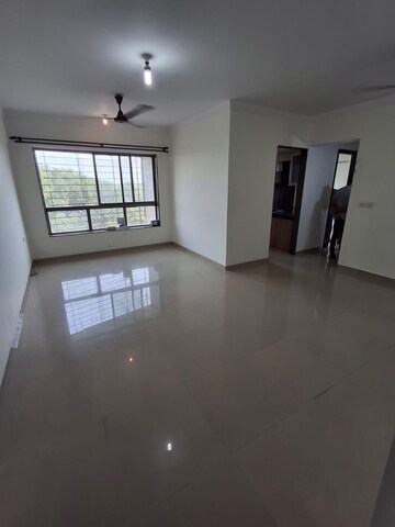 Living Room in 2 BHK Apartment at Chembur – for Rent