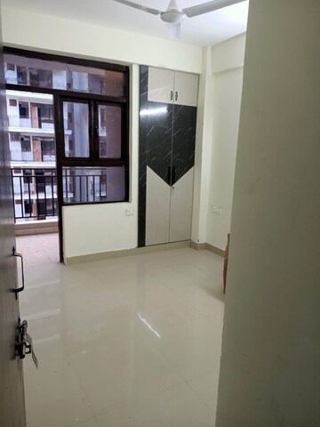 Room in 3 BHK Apartment at Amolik Sankalp, Sector 85 – for Rent