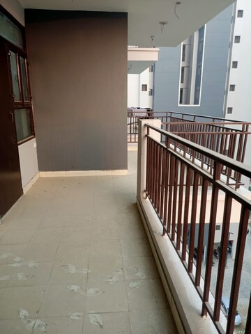 Master Bedroom in 3 BHK Apartment at Amolik Sankalp, Sector 85 – for Rent