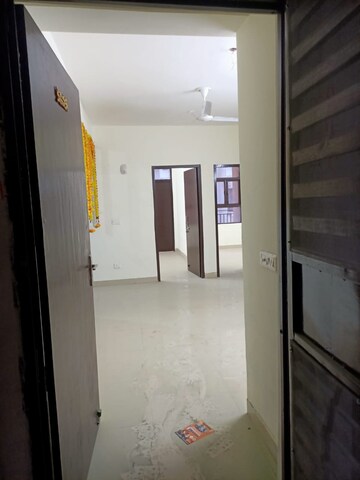 Building Lobby in 3 BHK Apartment at Amolik Sankalp, Sector 85 – for Rent