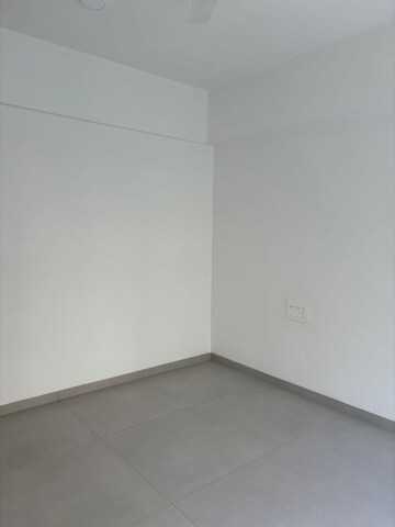 Room in 2 BHK Apartment at K Raheja Raheja Nest, Powai – for Rent