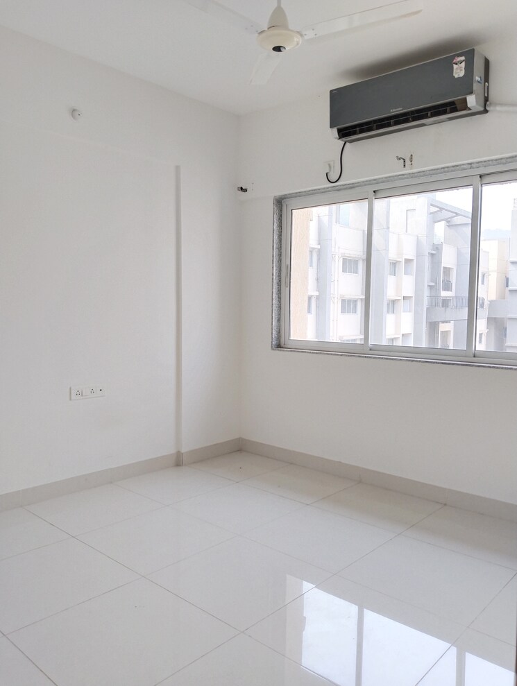 Room, godrej-city 1 Bedroom 456 Sq.Ft. Apartment In Poyanje Navi Mumbai 8009814