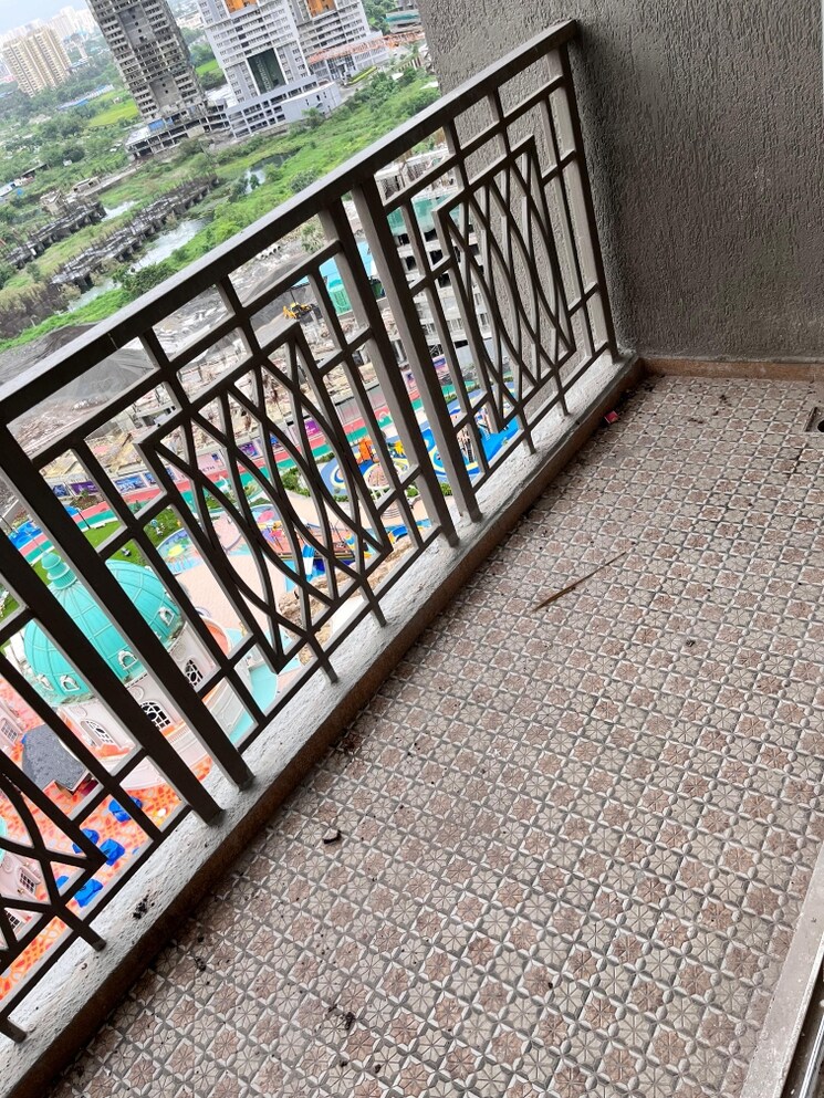 Balcony, paradise-sai-world-empire 2 Bedroom 878 Sq.Ft. Apartment In Kharghar Navi Mumbai 8009827
