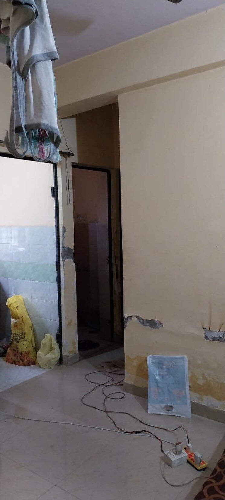 Bathroom, sector 10 greater noida 1 Bedroom 30 Sq.Mt. Apartment In Sector 10 Greater Noida Greater Noida 8009911