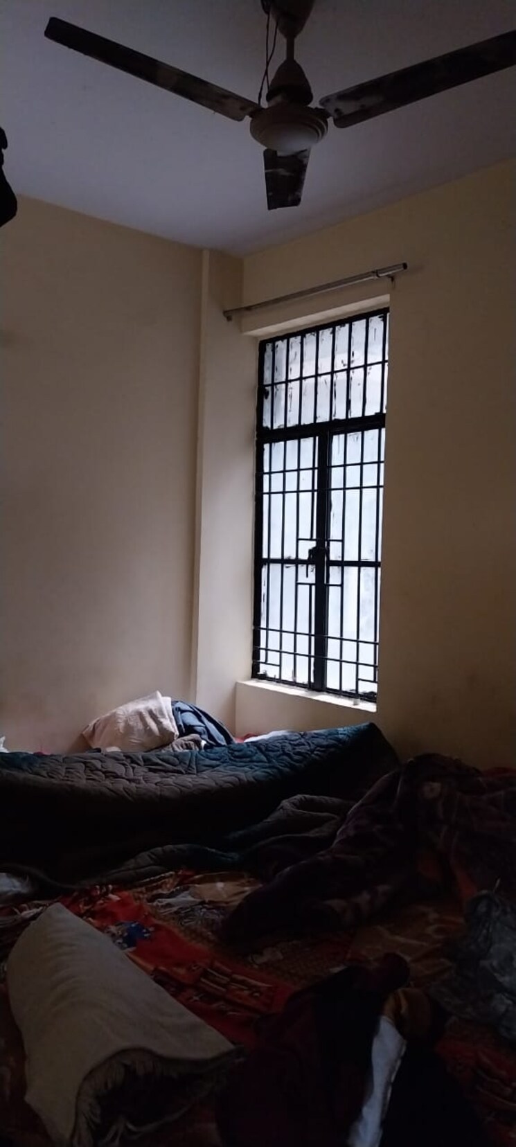 Room, sector 10 greater noida 1 Bedroom 30 Sq.Mt. Apartment In Sector 10 Greater Noida Greater Noida 8009911